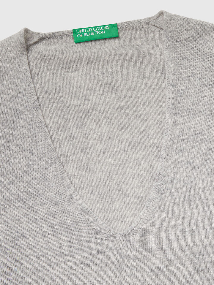V NECK SWEATER L/S Women image number 6